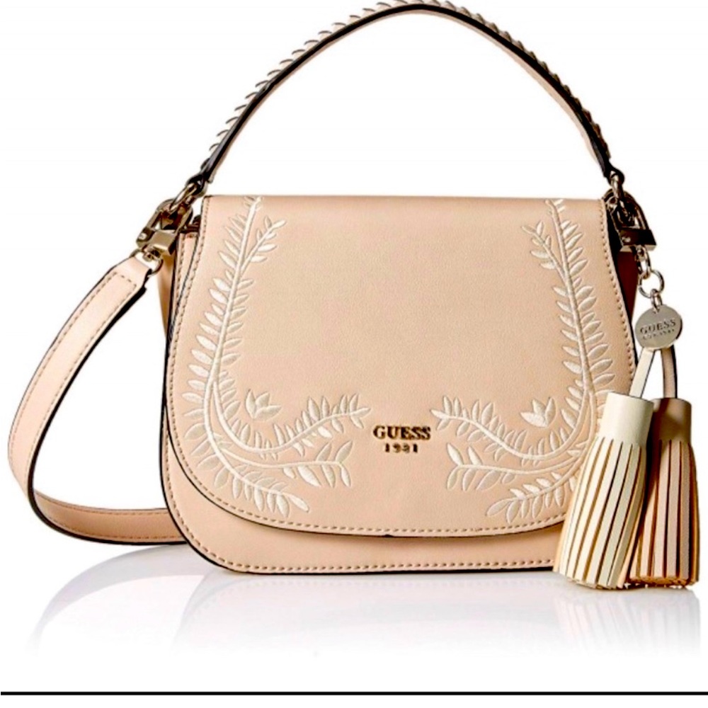 Cute brand new Guess !!